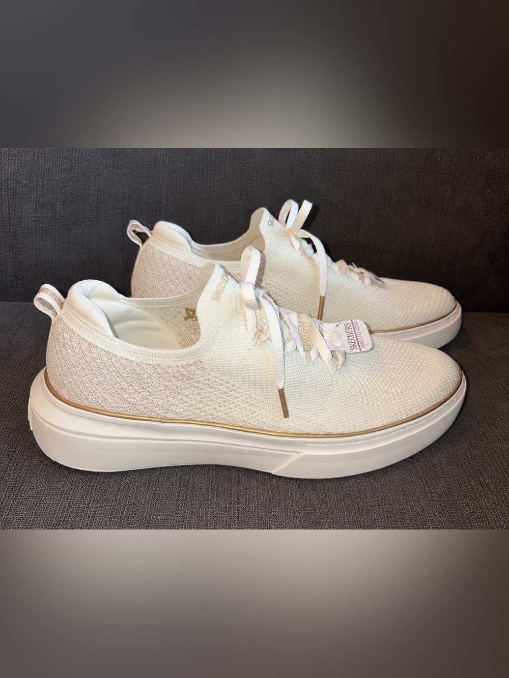 Skechers Cordova Classic Off White & Gold Platform Sneakers Women’s 10 NEW